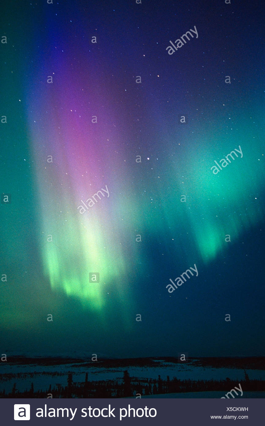 Aurora Borealis Green And Purple High Resolution Stock Photography And Images Alamy