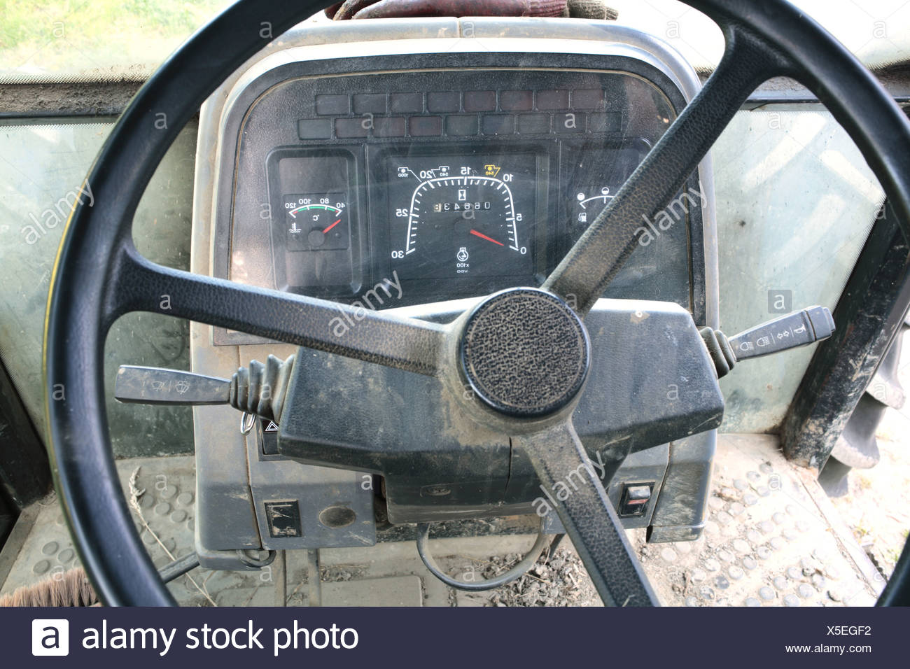 Farm Farming Europe European Britain British Ford Tractor Agriculture Agricultural Machine Machinery Part Control Controlling Stock Photo Alamy