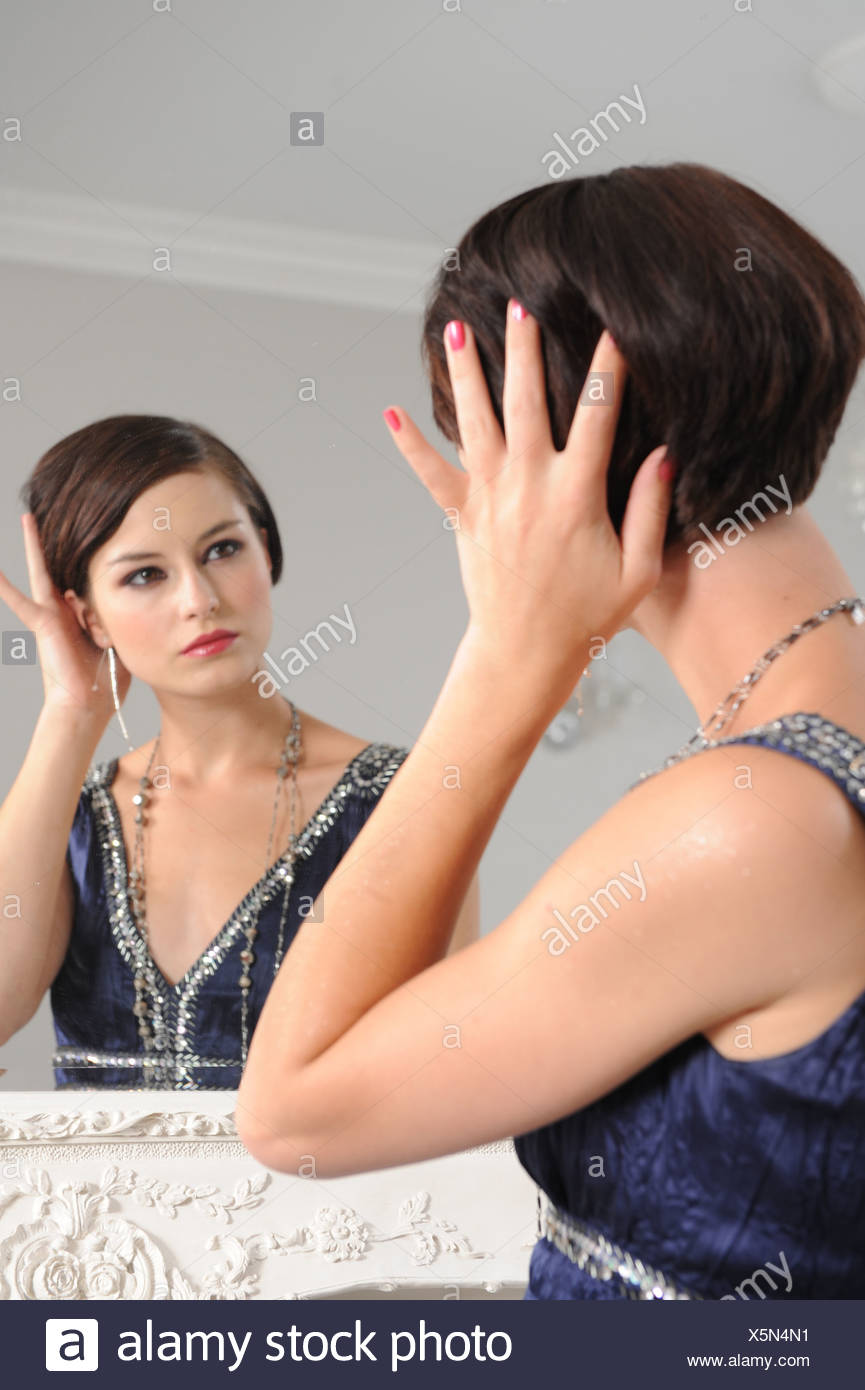 How To Dress Up Short Hair For A Holiday Party