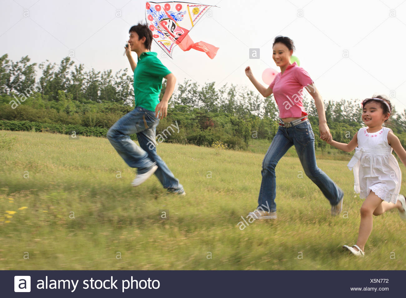 Kites Flying Stock Photos & Kites Flying Stock Images Alamy