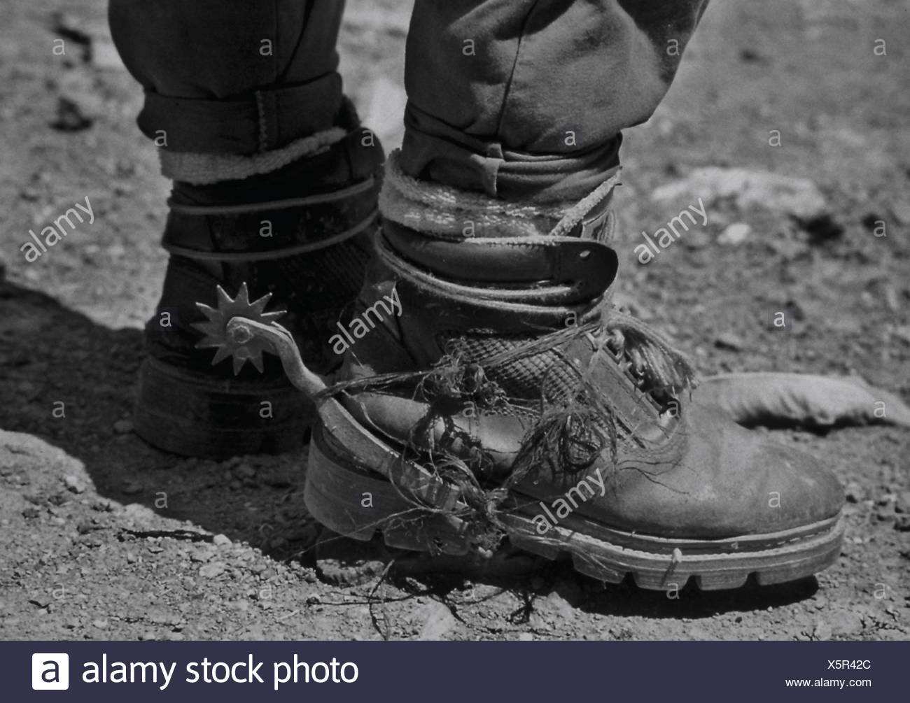 hiking cowboy boots