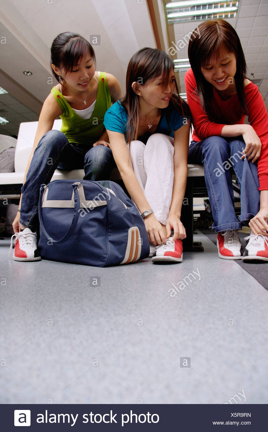 female bowling shoes