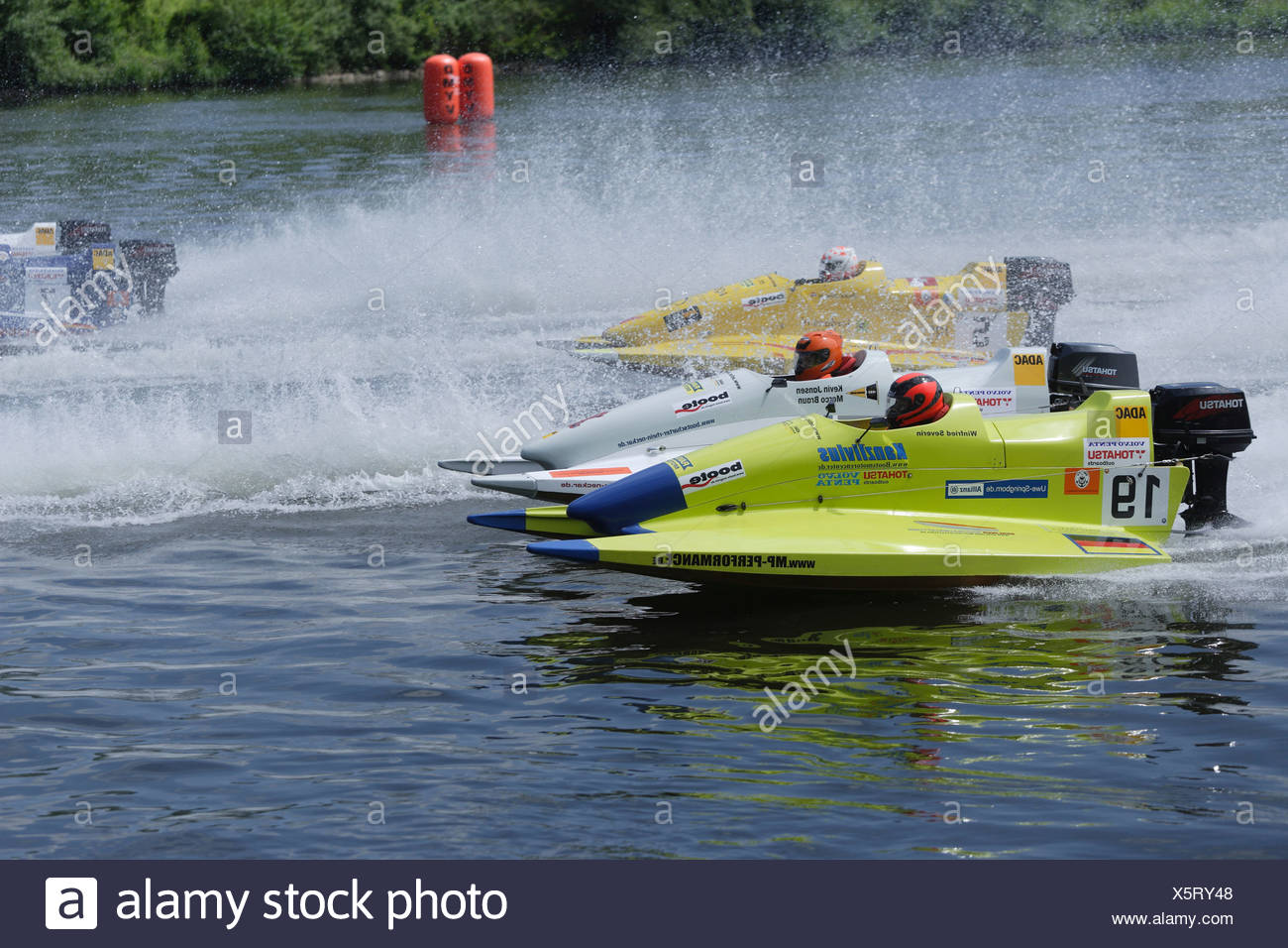 Motor Boats Racing High Resolution Stock Photography And Images Alamy