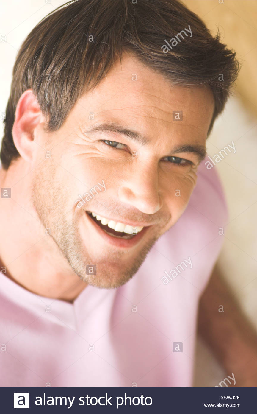 Handsome Man Age 35 Smiling High Resolution Stock Photography And Images Alamy Handsome Man Age 35 Smiling High Resolution Stock Photography And Images Alamy