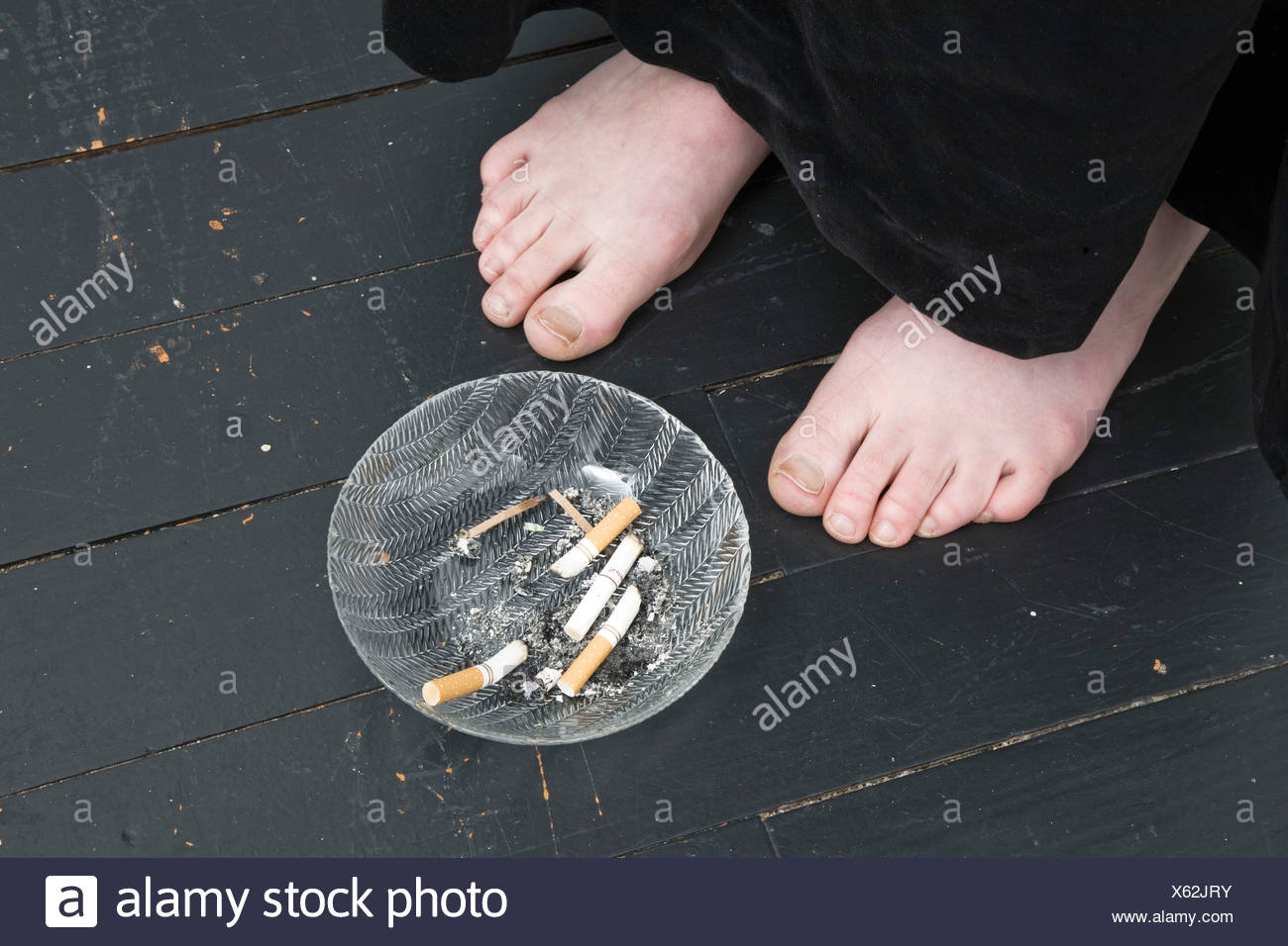 Smoking Feet High Resolution Stock Photography and Images Alamy