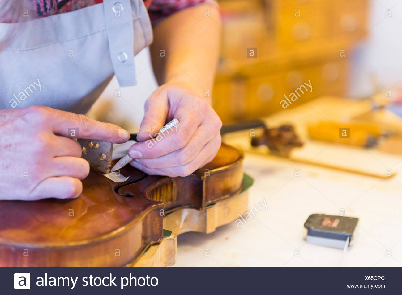 Violin Work Maker Wood Stock Photos & Violin Work Maker Wood Stock