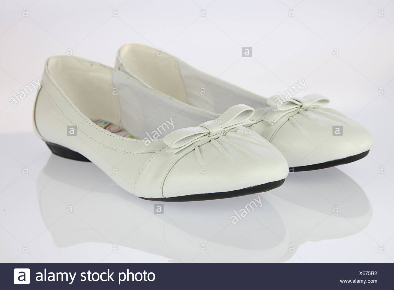 ladies marriage shoes
