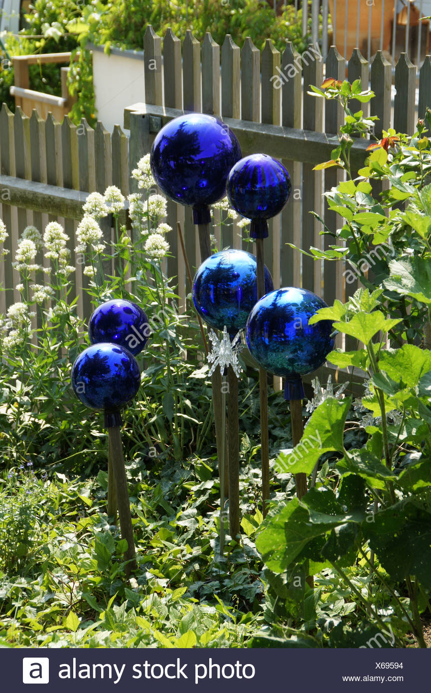 Rosenkugel High Resolution Stock Photography And Images Alamy