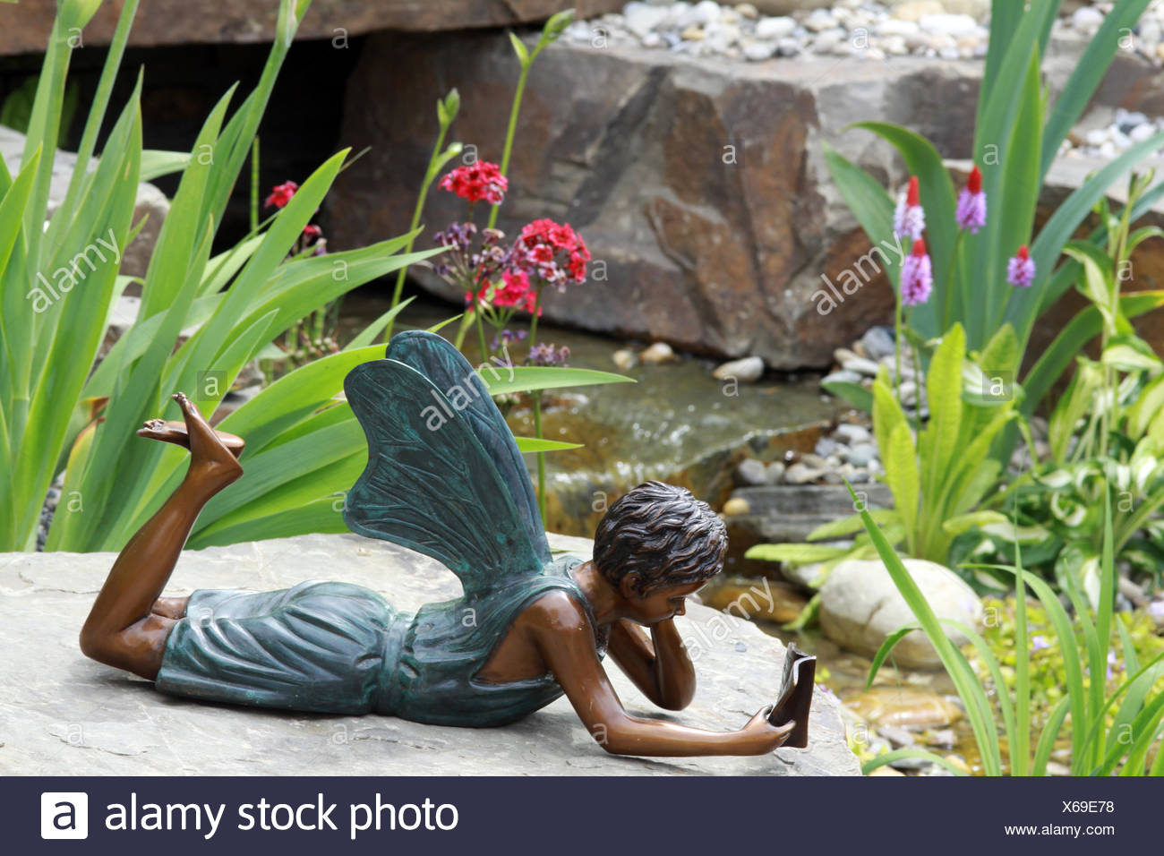 Gartenteich Mit Bachlauf Landesgartenschau Zulpich Nordrhein Westfalen Deutschland Stock Photo Alamy