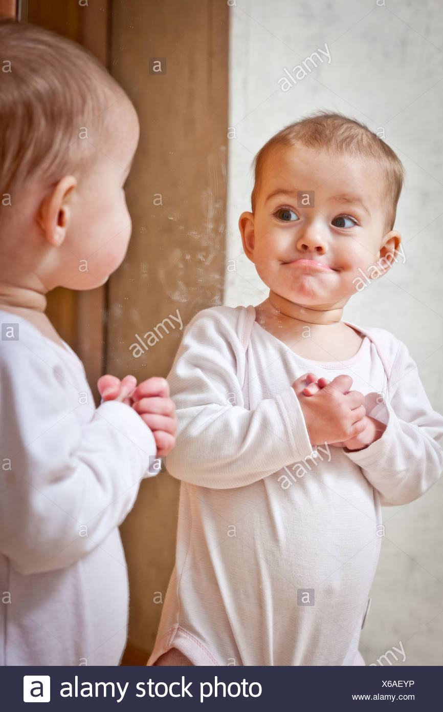 baby mirror photography