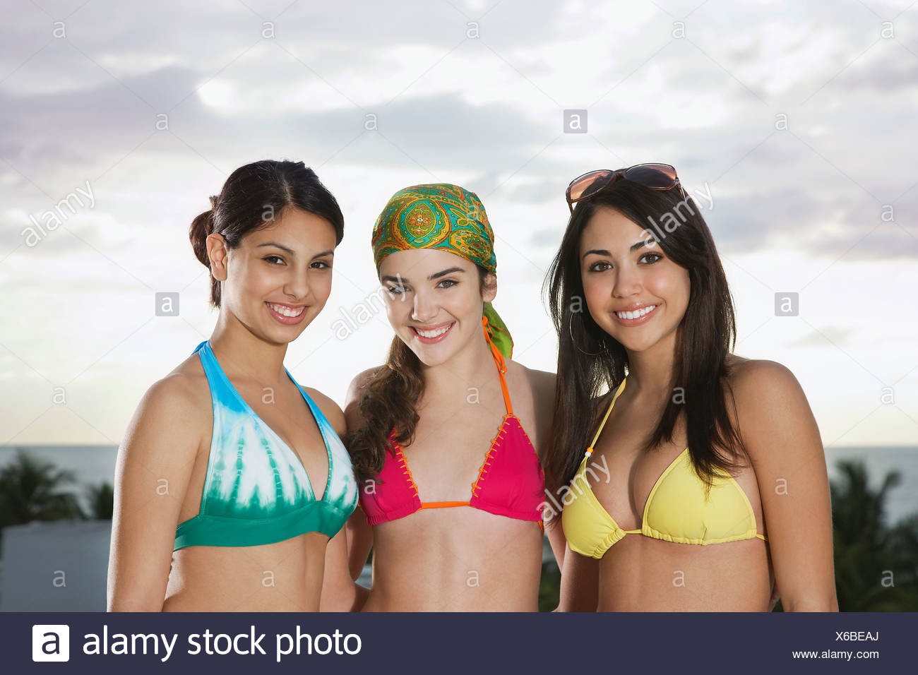 teenage girls bikinis