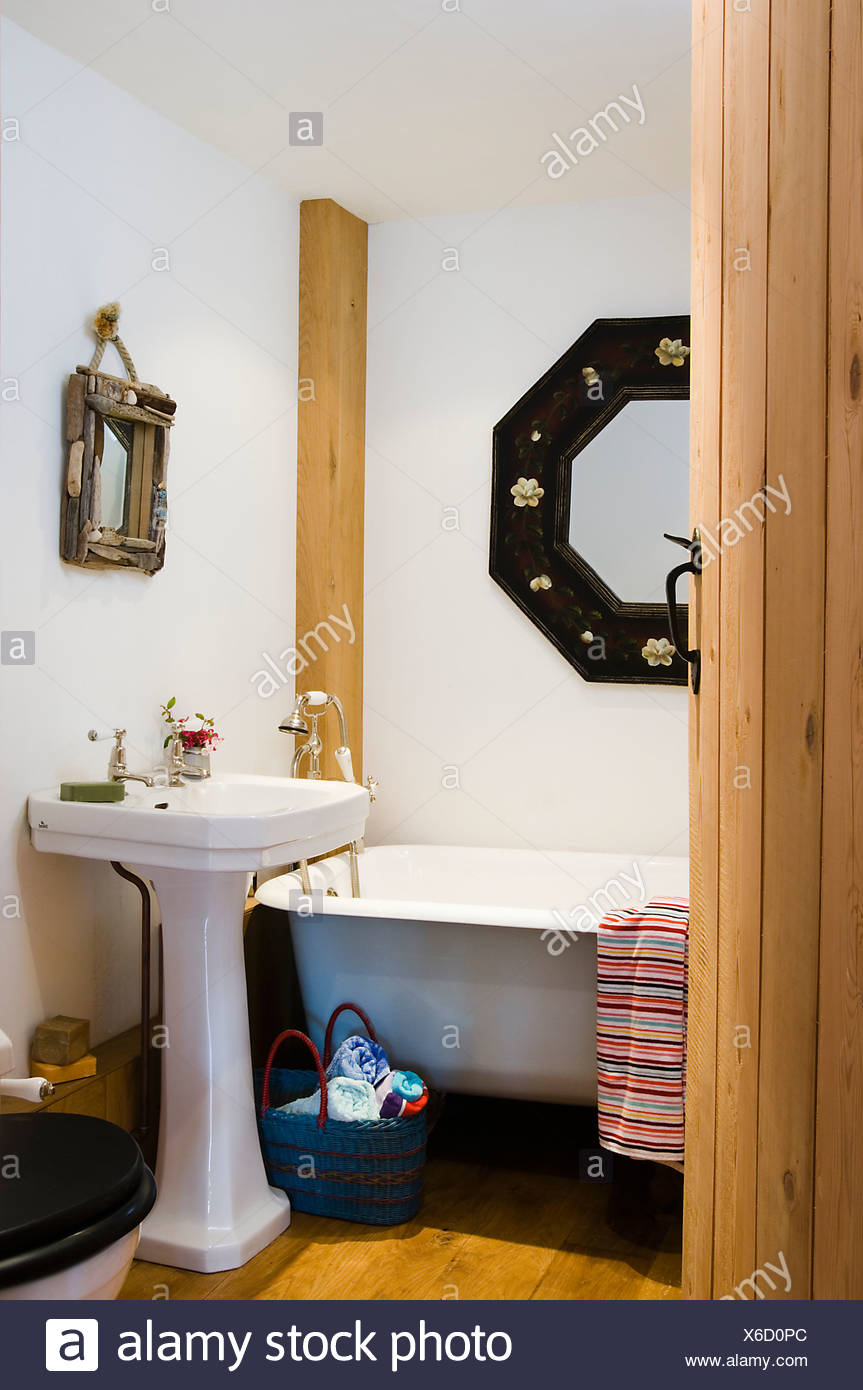 You can make all kinds of fabulous creations from driftwood. alamy