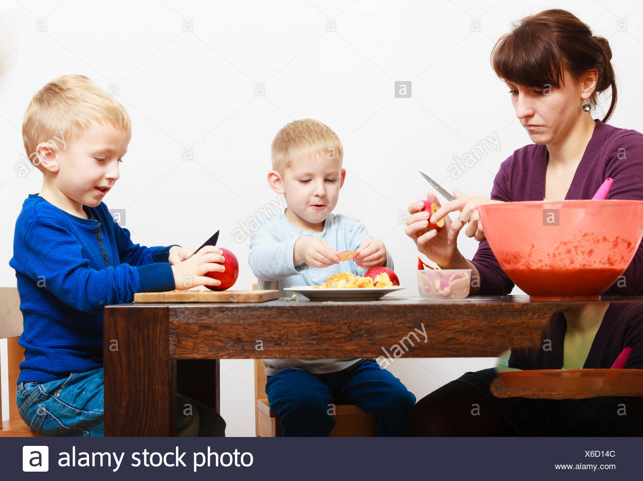 kids cutting fruit