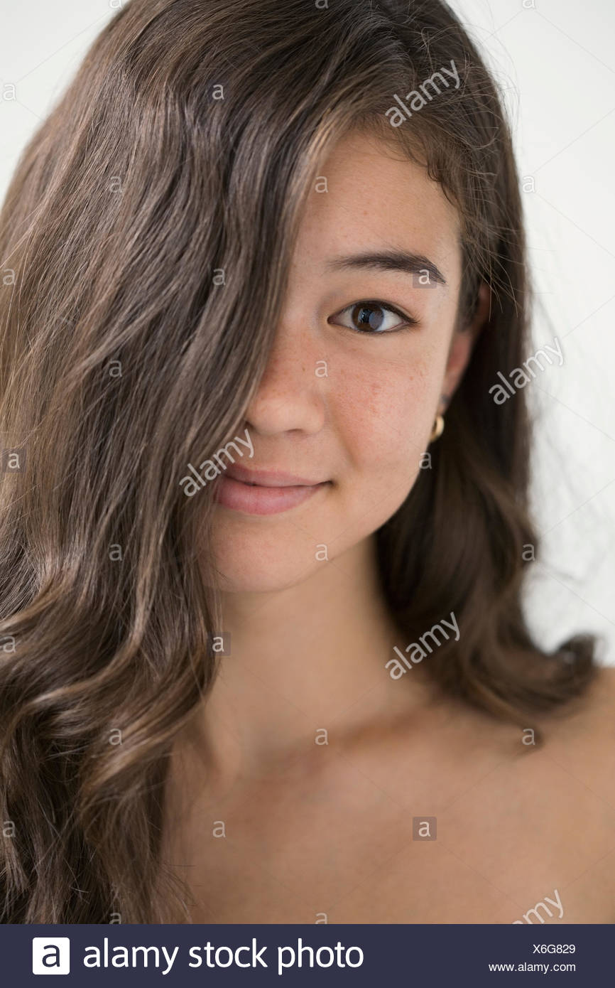 teenage-girl-brunett
