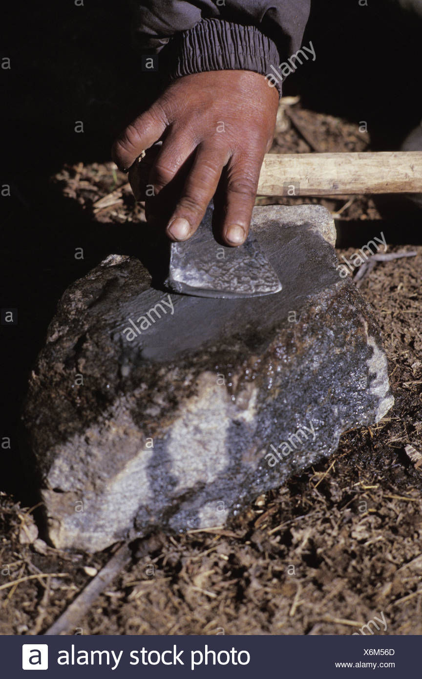 Stone Axe Stock Photos & Stone Axe Stock Images - Alamy