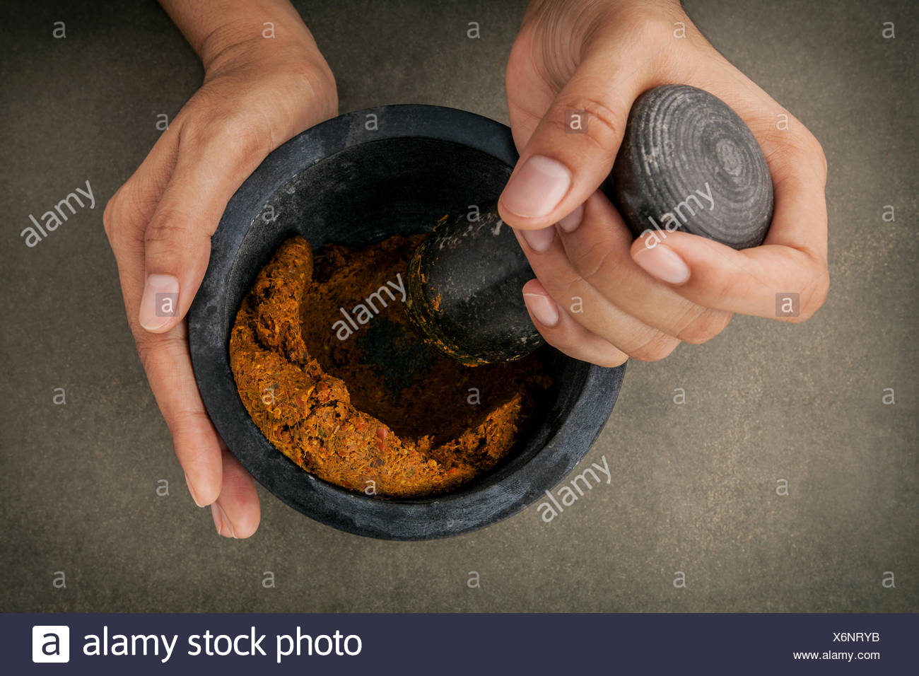 curry women red