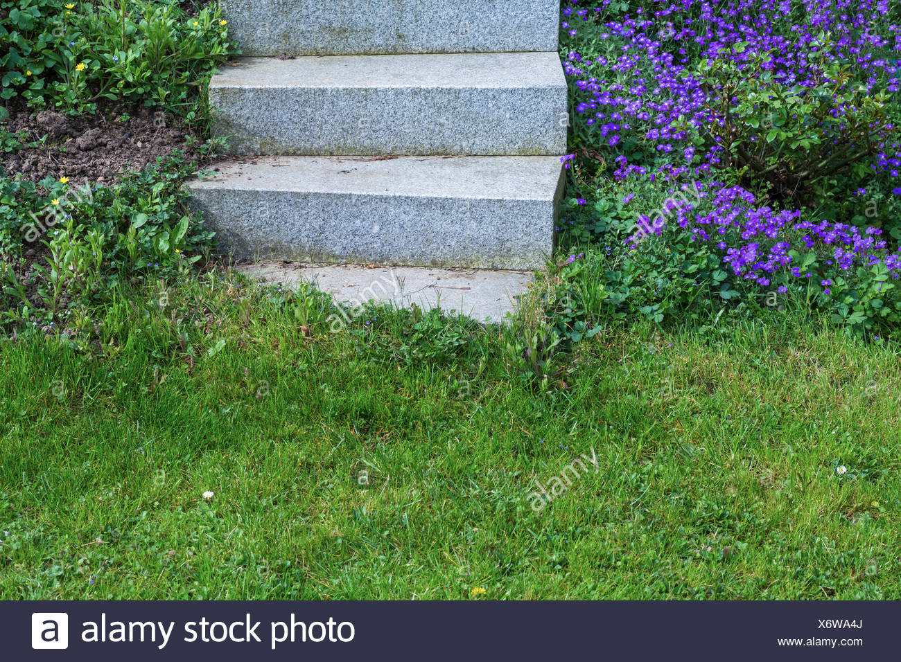 Treppenaufgang Im Garten Stock Photo 279610594 Alamy