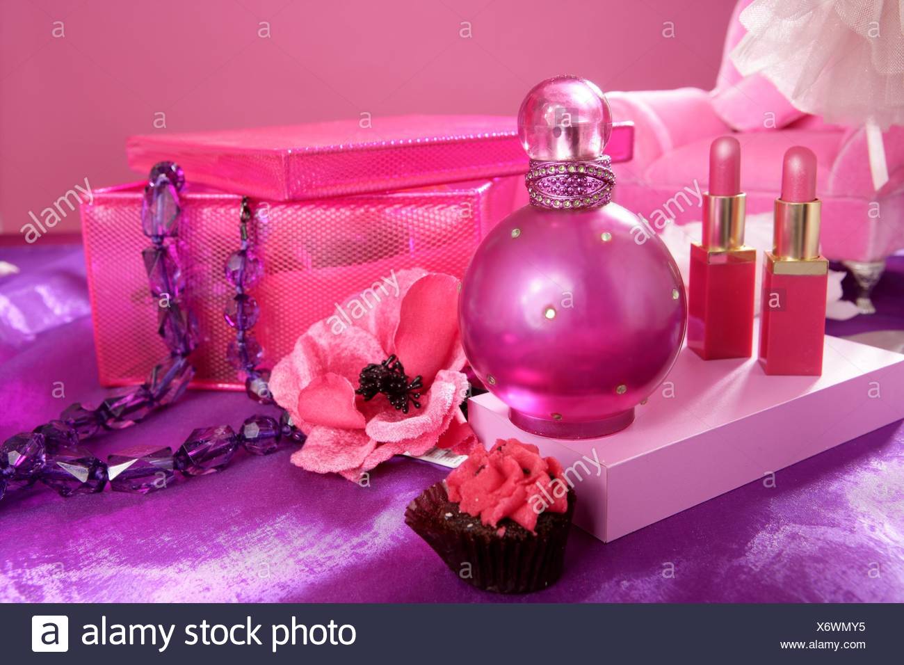 makeup table barbie