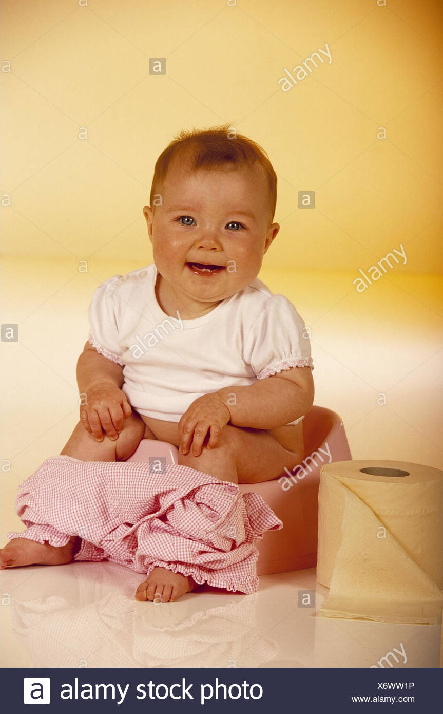 Infant Happy Chamber Pots Sit Child Childhood Chamber Pot Hygiene Article Baby Accessories Baby Chamber Pot Education Toilet Paper Pride Joy Inside Stock Photo Alamy