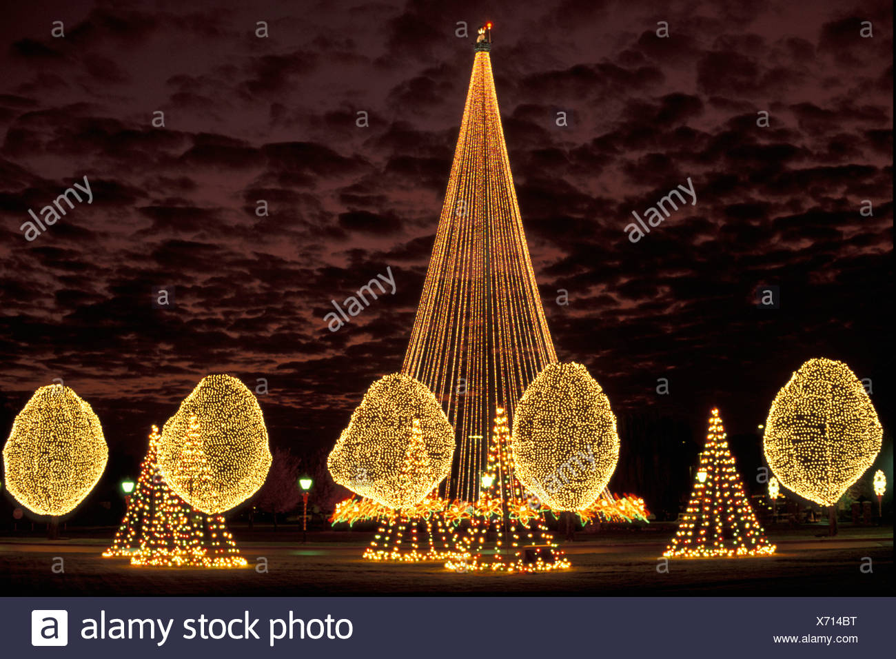 Usa Nashville Tennessee Christmas Decorations At Opryland Hotel