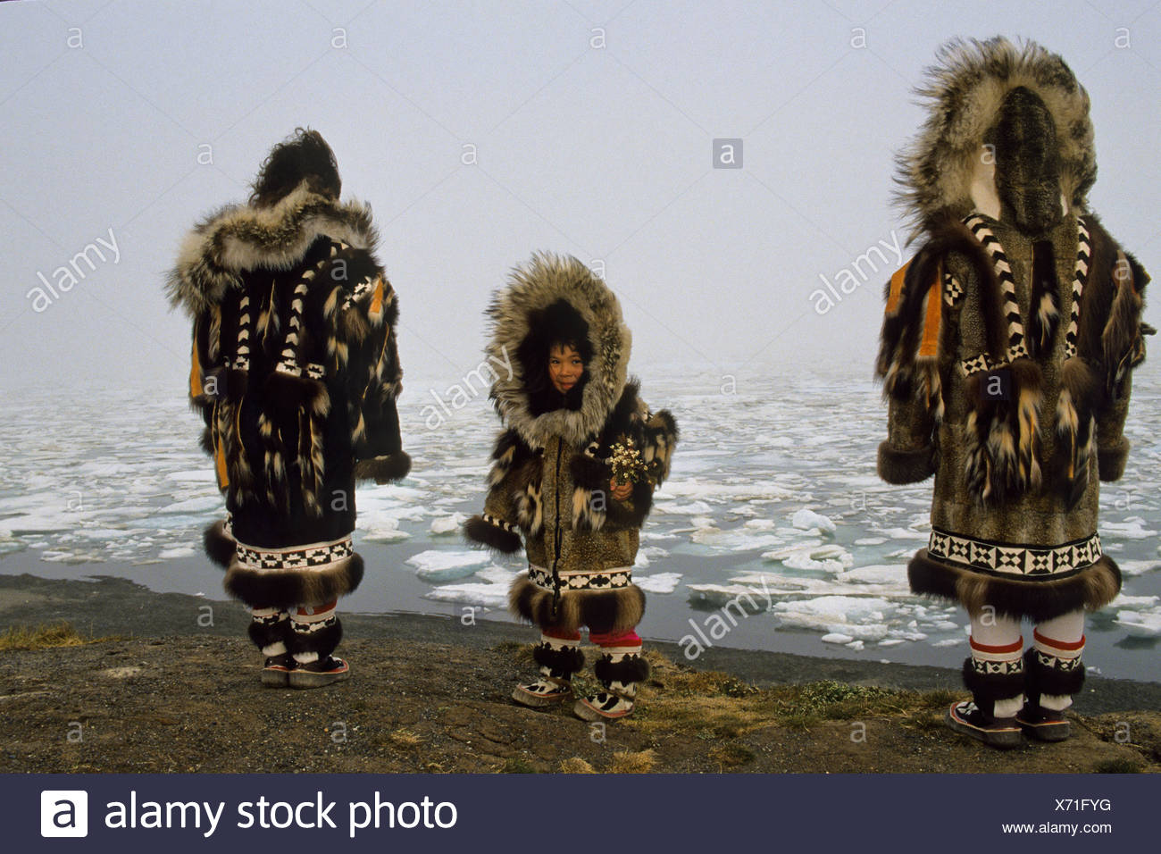 Eskimos Stock Photos & Eskimos Stock Images - Alamy