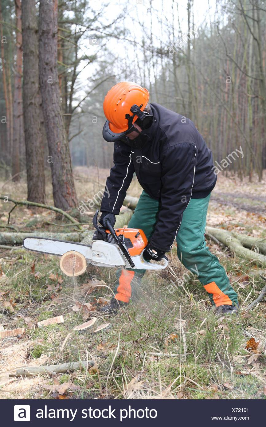 Chainsaw Operator High Resolution Stock Photography and Images Alamy