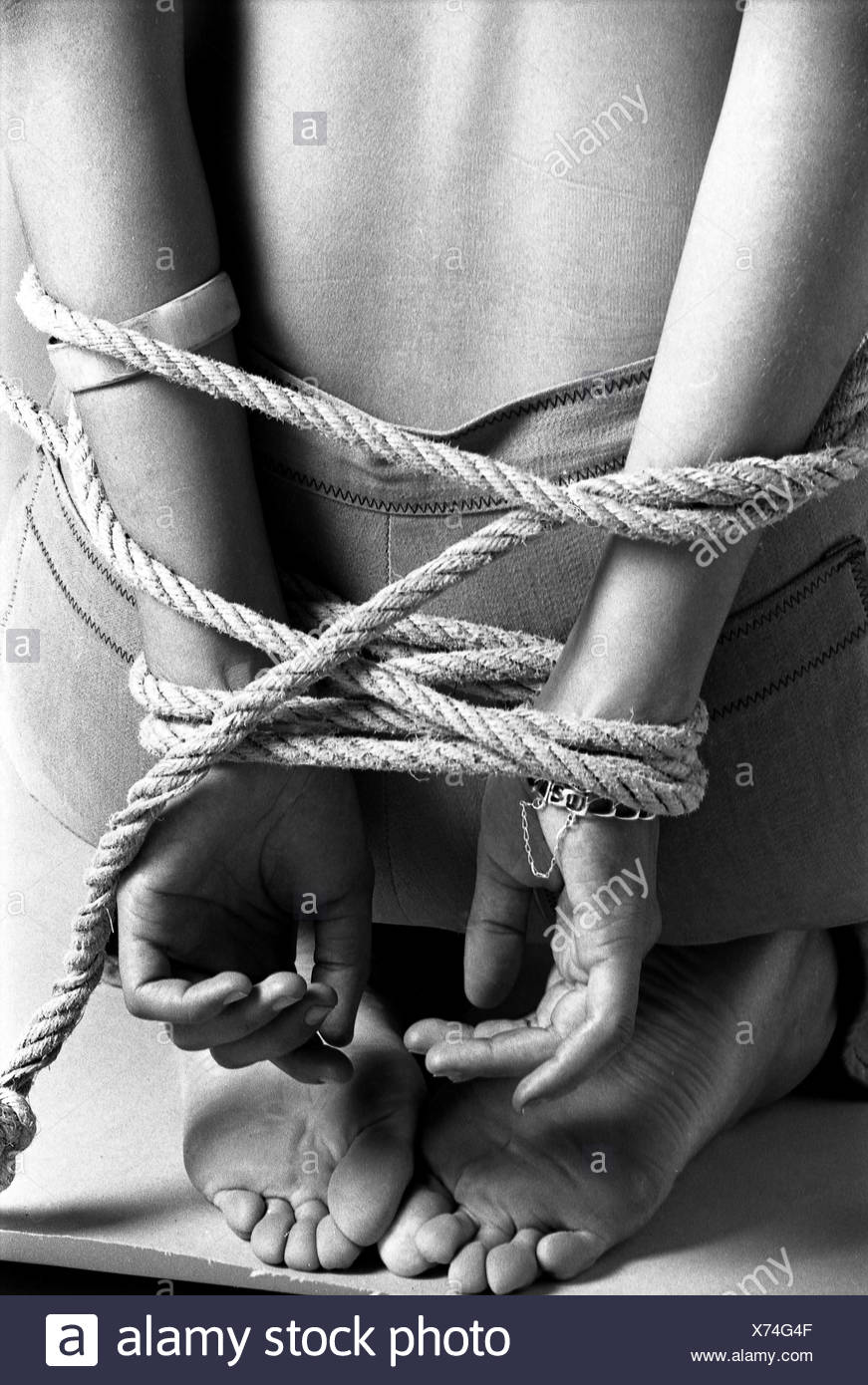 submissive girl pictures