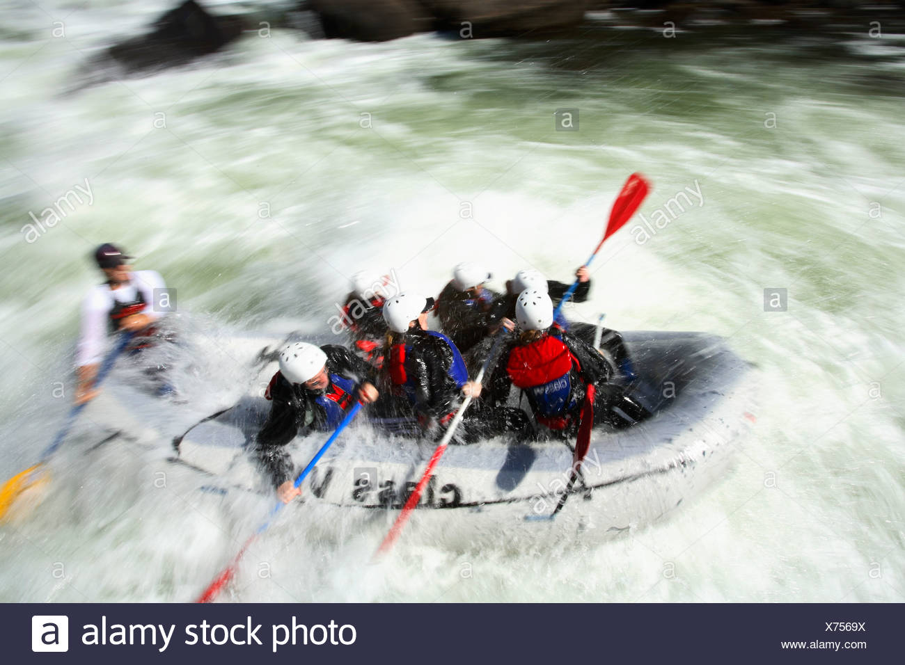 Unknown Rafters Roll Through The Infamous Pillow Rock Rapid On The