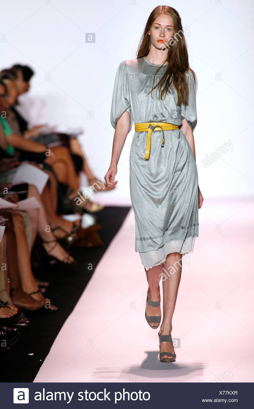 knee length jersey dress