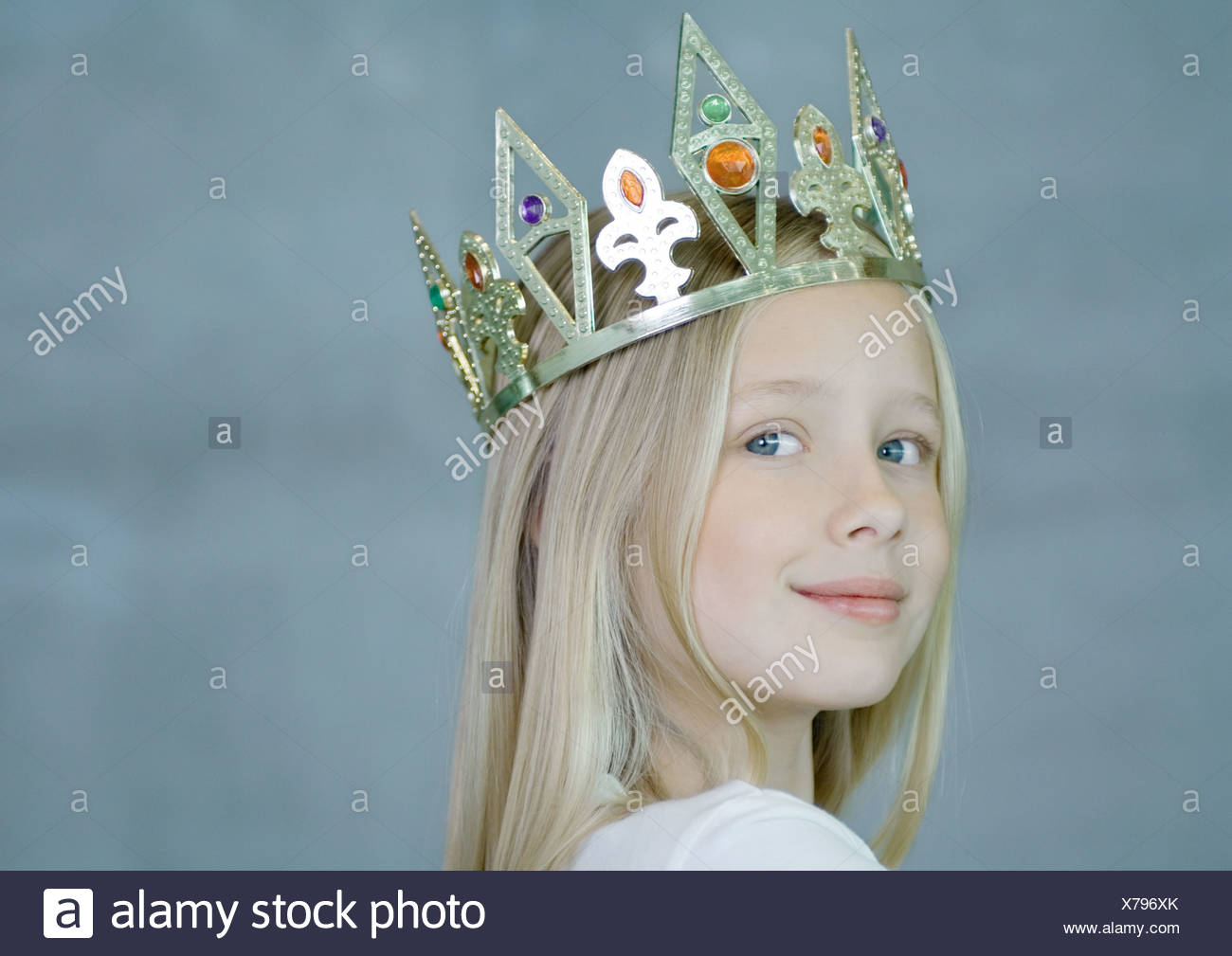 Featured image of post Tiara Drawing Side View It is a quest reward from tiara of the oracle