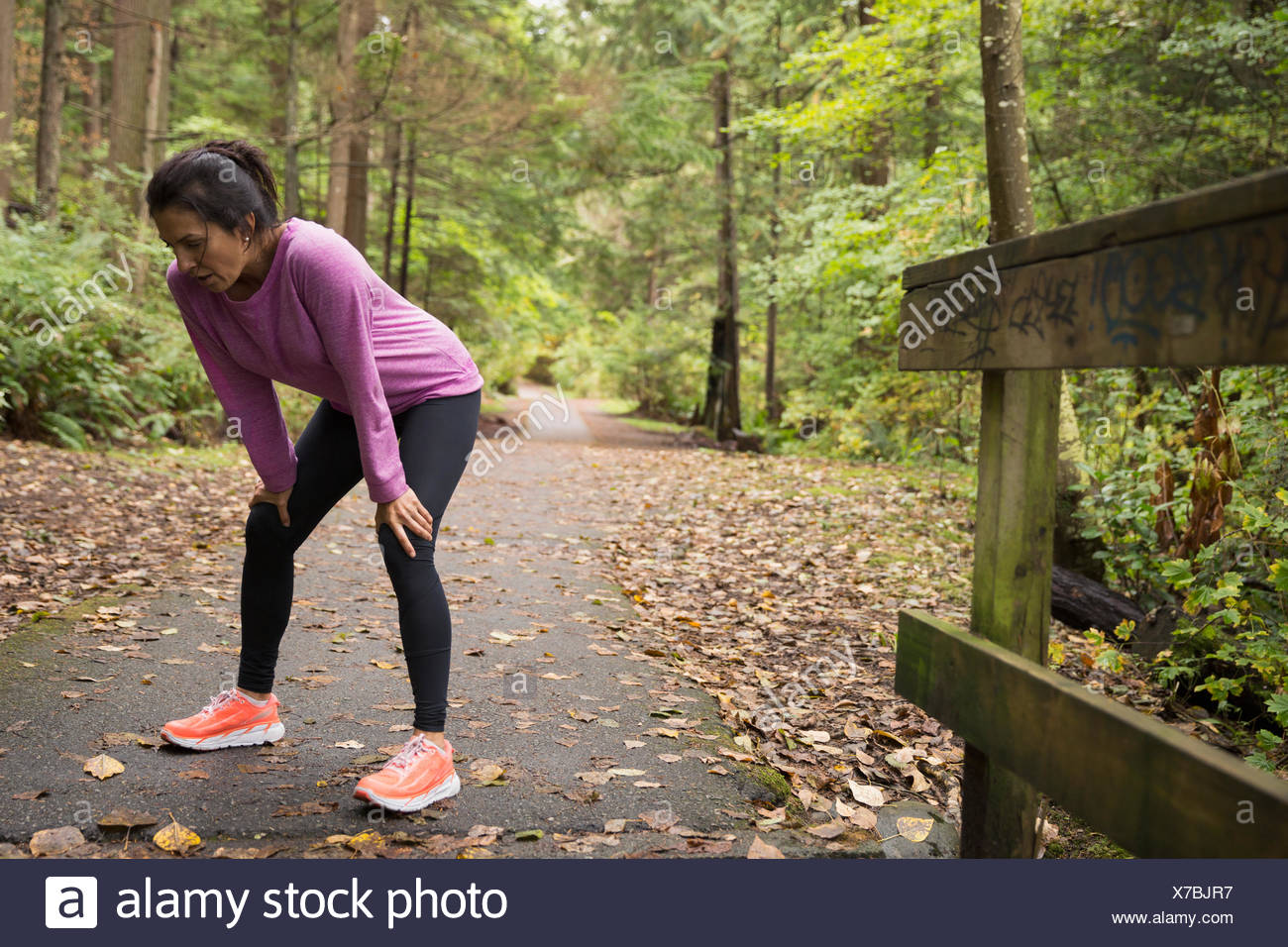 Hands Resting On Knees Stock Photos & Hands Resting On Knees Stock ...