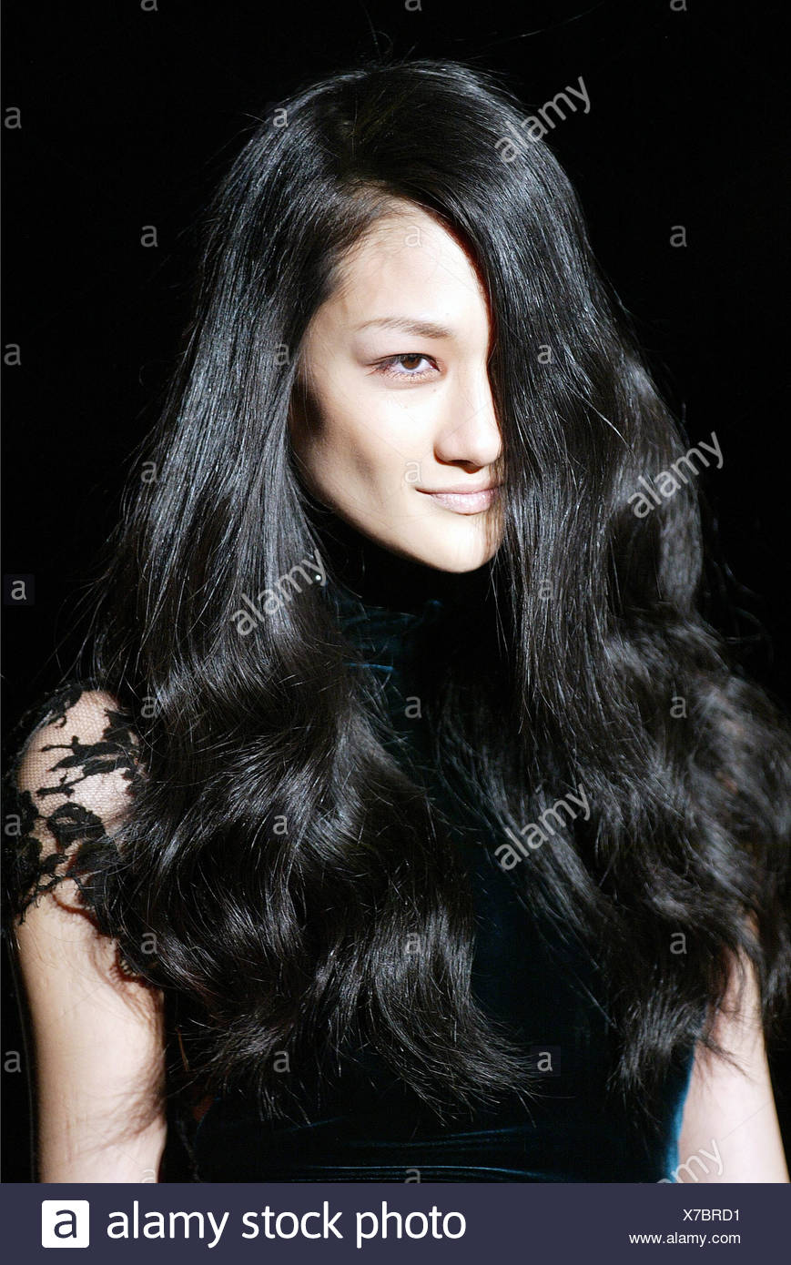 Roberto Cavalli Ready To Wear Milan A W Asian Female Model With