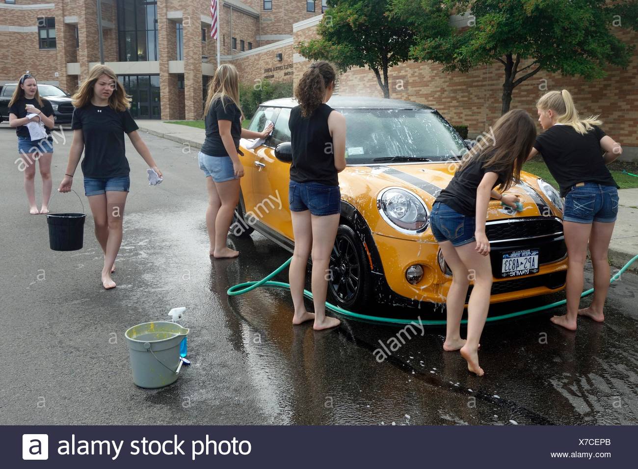 8th Grade Girls Stock Photos & 8th Grade Girls Stock Images Alamy