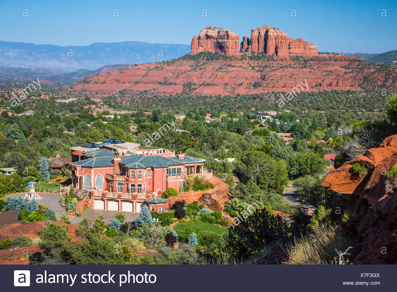 A Large Mansion Comescu House Near Sedona Arizona Usa Stock Photo Alamy
