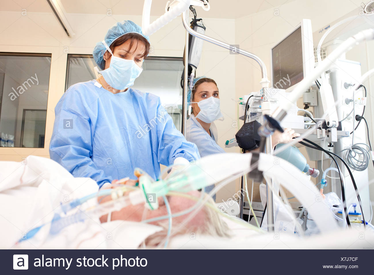 Intubation burn patients Intubation burn patients