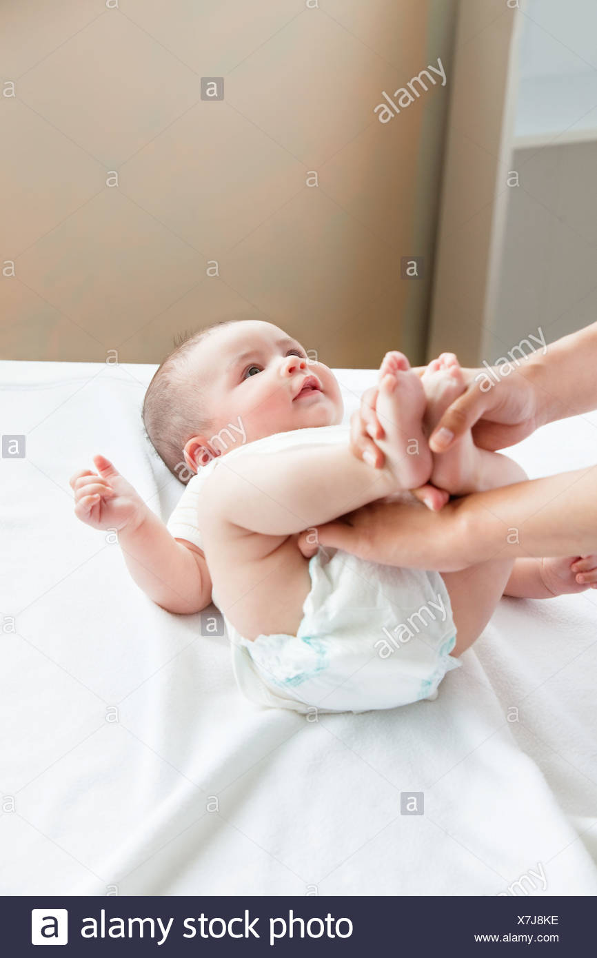 Baby Nappy Change Stock Photos & Baby Nappy Change Stock Images Alamy