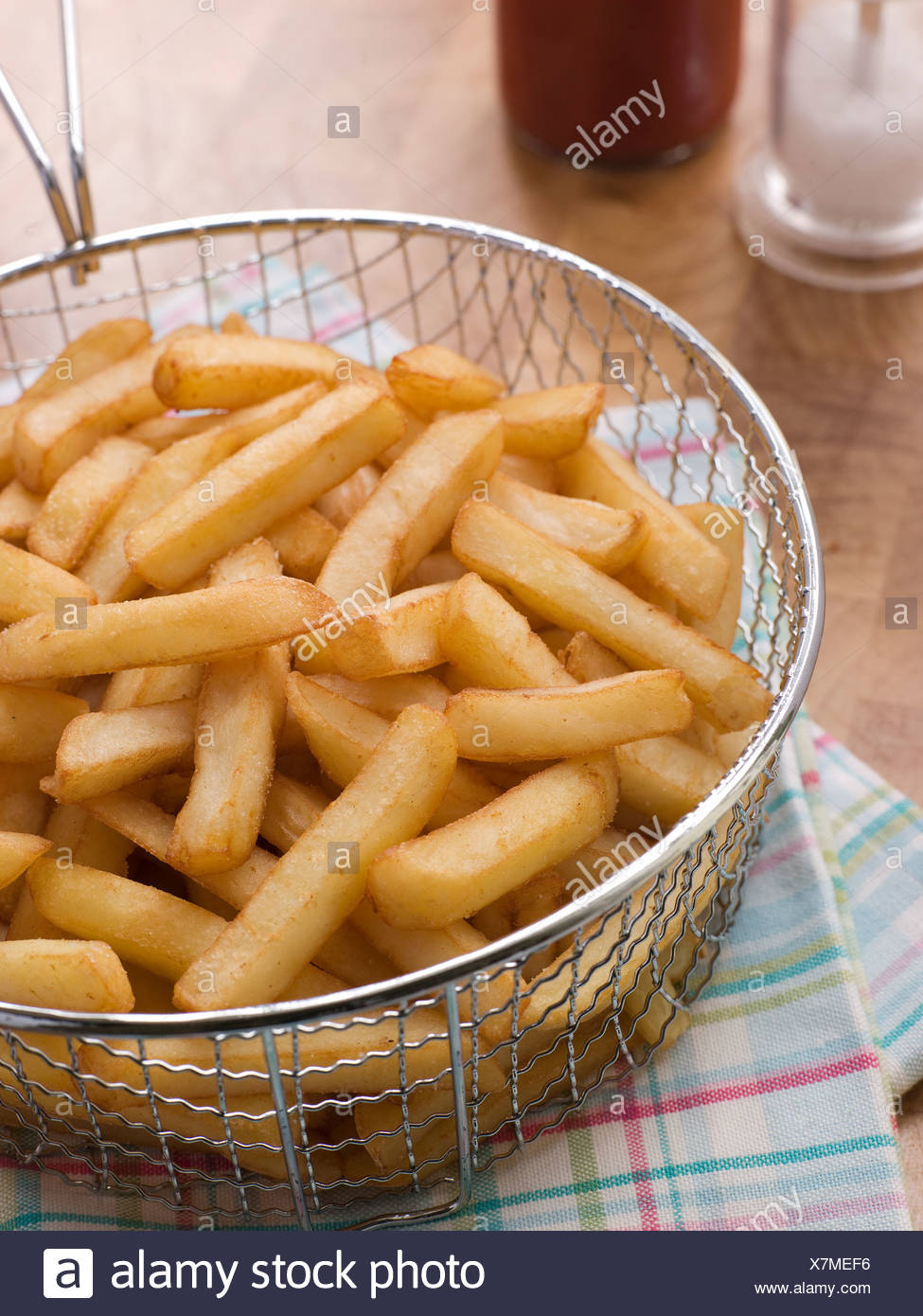 Deep Frying Chips Stock Photos & Deep Frying Chips Stock Images Alamy