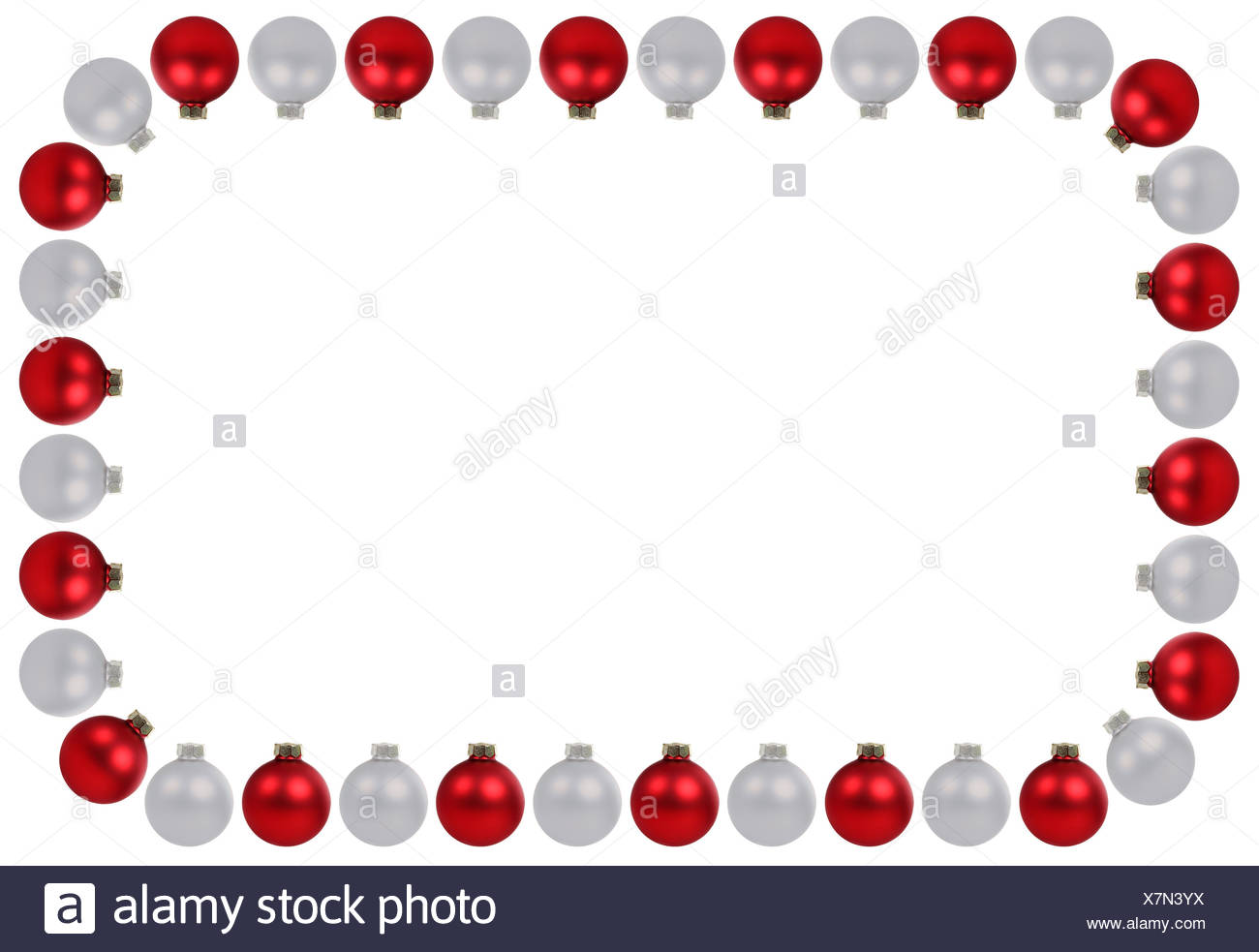 Weihnachtskugeln Weihnachten Rahmen Rot Silber Textfreiraum Copyspace Freisteller Freigestellt Isoliert Vor Einem Weissen Hintergrund Stock Photo Alamy