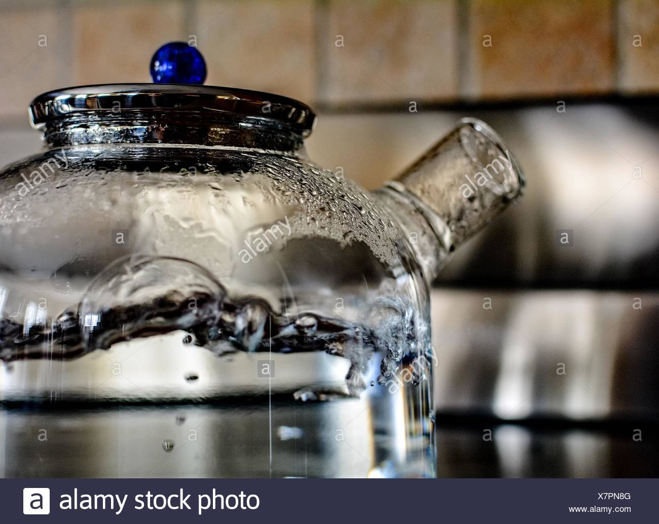 Boiling Water Glass High Resolution Stock Photography and Images Alamy
