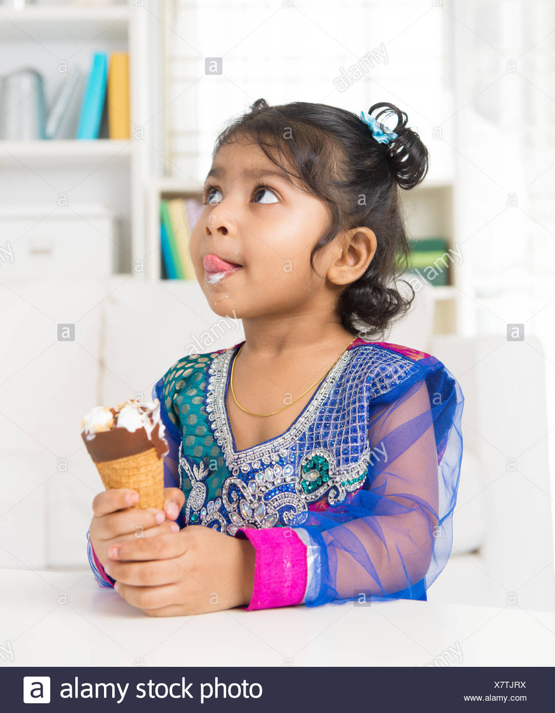 With you Young girls lick ice cream same, infinitely Think, that Young girls lick ice cream