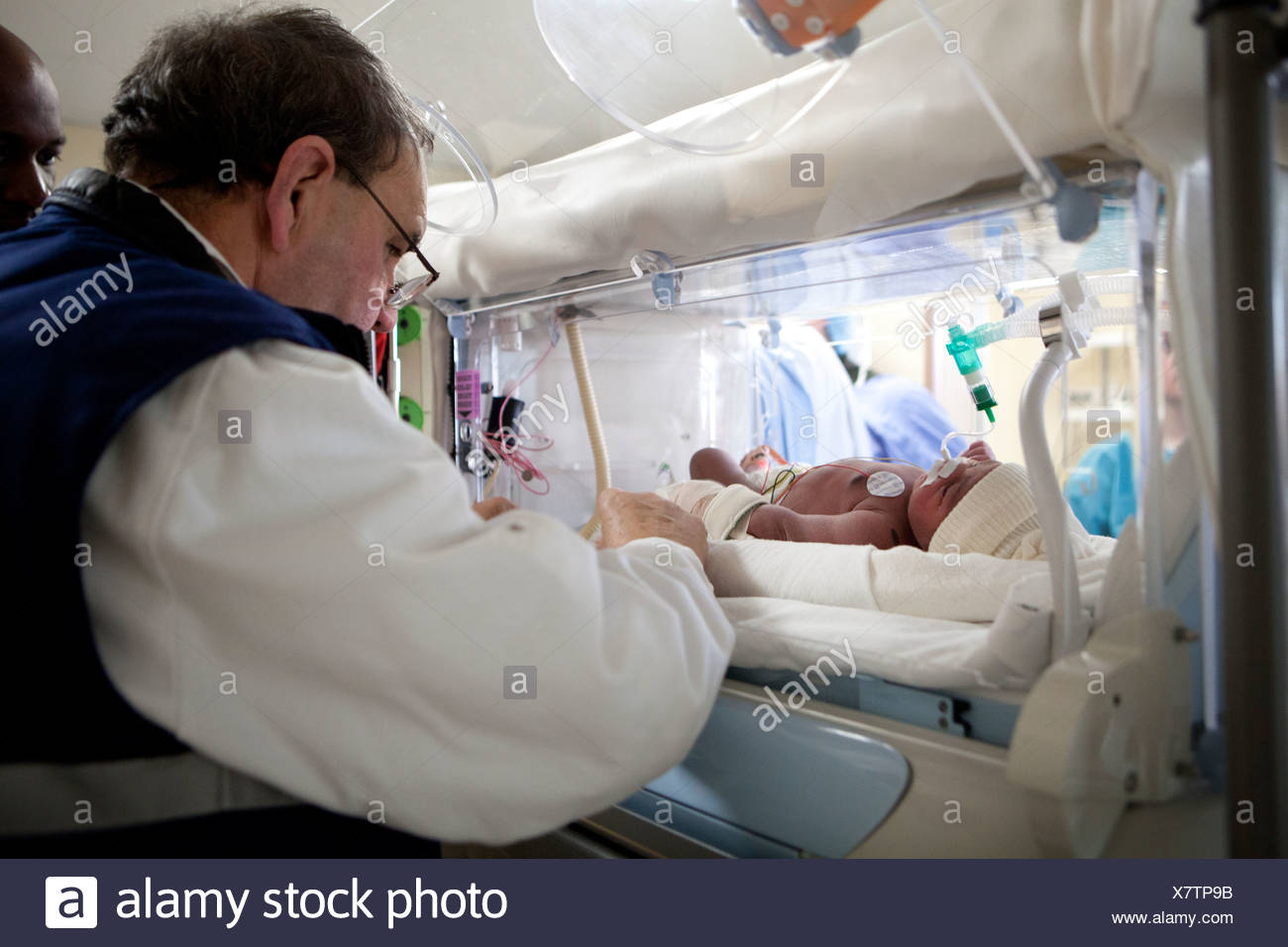 Pediatric Icu High Resolution Stock Photography and Images Alamy