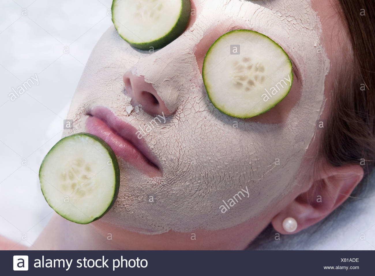 Download Face Mask Beauty Cucumber High Resolution Stock Photography And Images Alamy PSD Mockup Templates