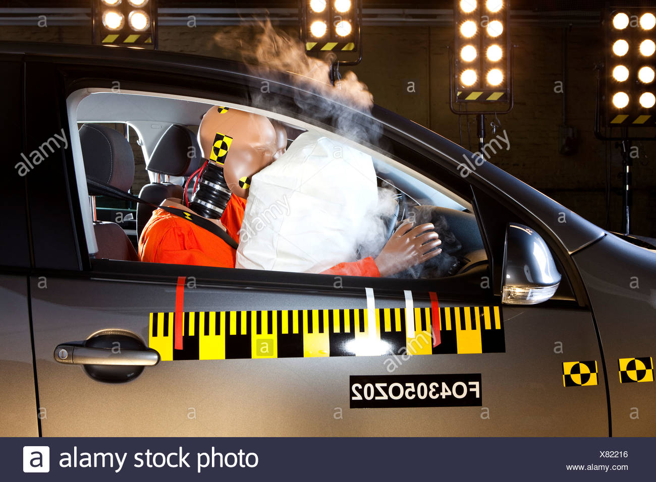 Crash Test Airbag High Resolution Stock Photography and Images Alamy