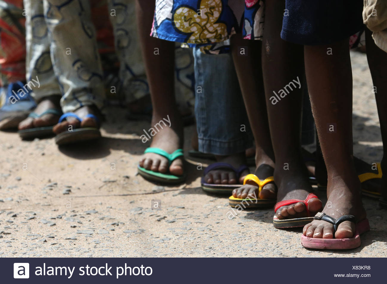 kids wearing flip flops