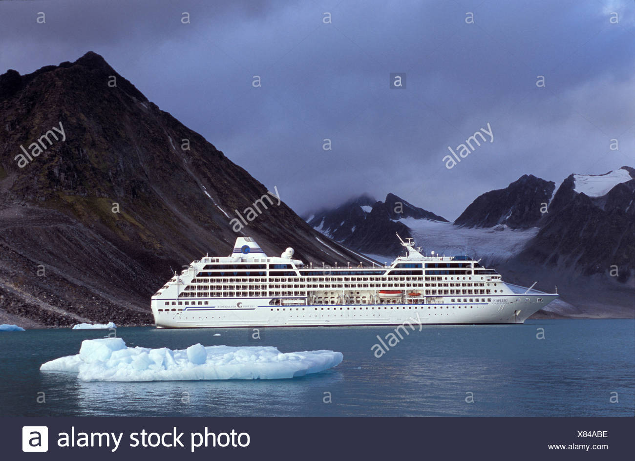 Page 2 Ms Spitsbergen High Resolution Stock Photography And Images Alamy