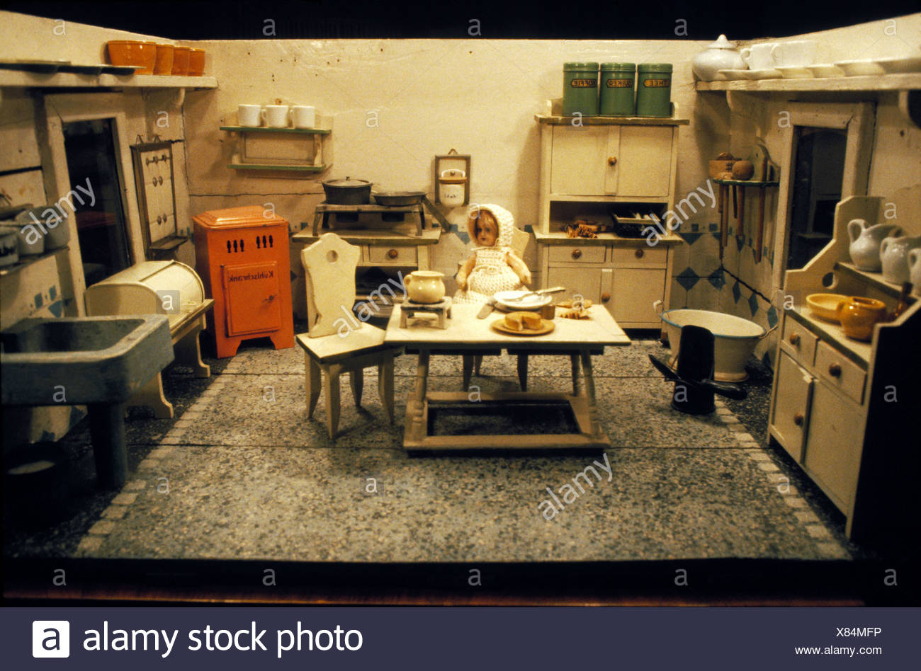 victorian dollhouse kitchen