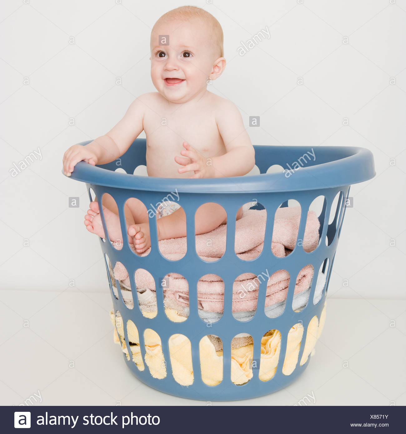 laundry basket baby bed