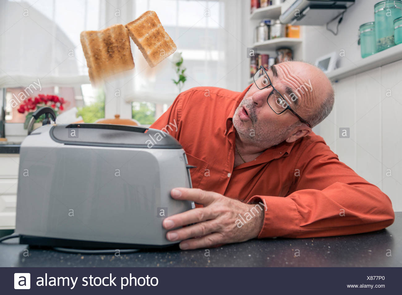 Toast Kitchen Toaster High Resolution Stock Photography and Images Alamy