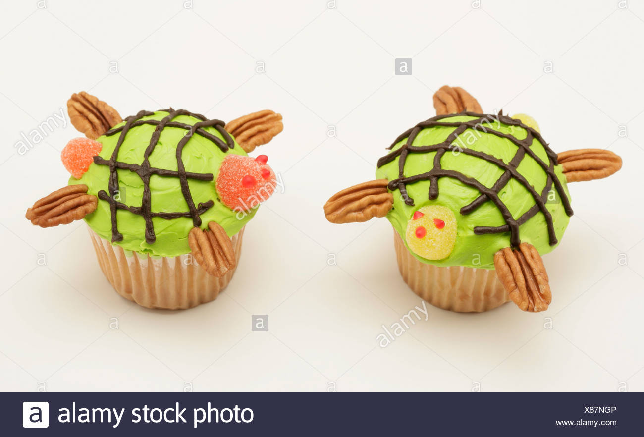 Two Turtle Cupcakes Stock Photo 280453734 Alamy