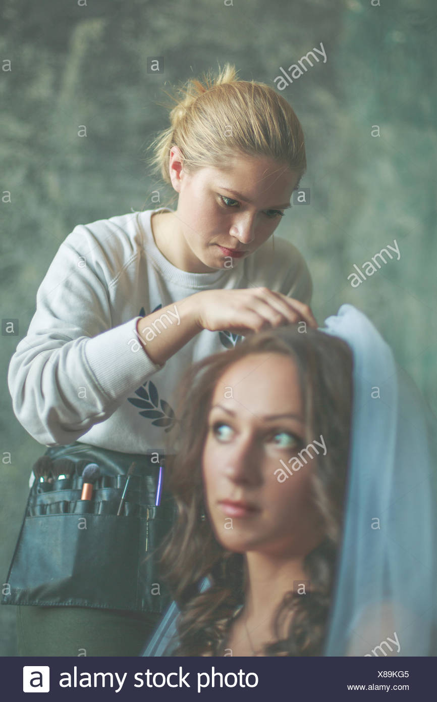 Hair Stylist Makes The Bride Stock Photo 280496053 Alamy